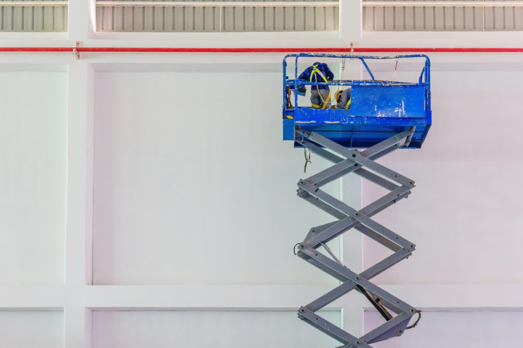How to Operate a Scissor Lift Safely A Beginners Guide Lange Lift